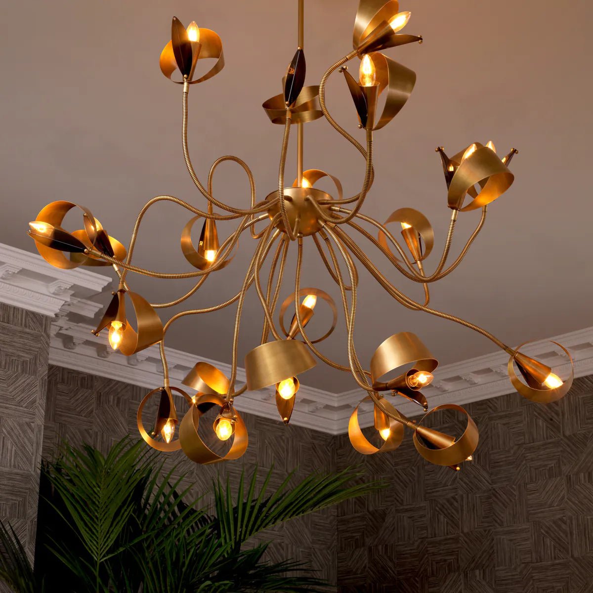 Corrientes Chandelier - Eichholtz - Luxury Lighting BoutiqueBrass/Metal ChandeliersEichholtz