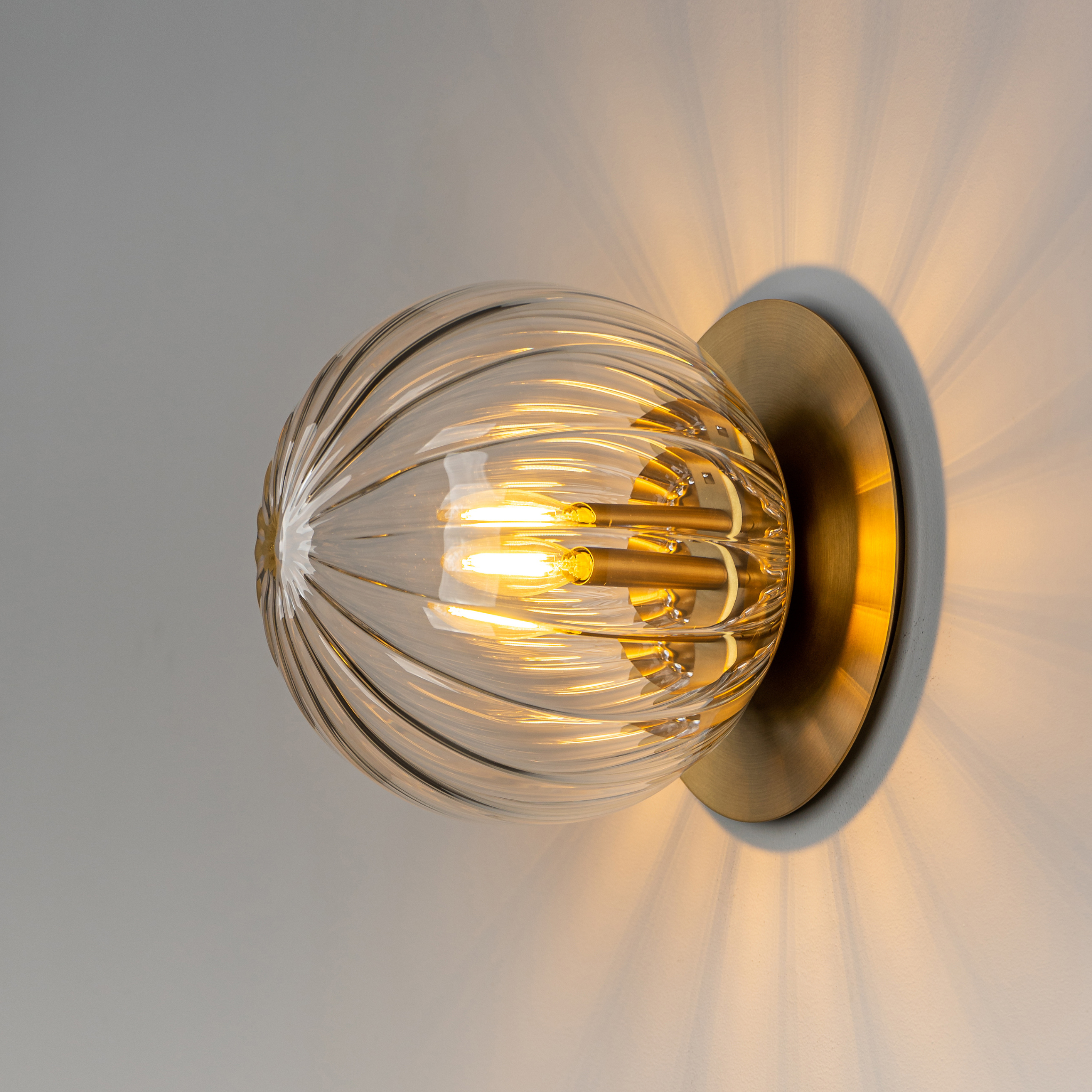 Pulsar Wall Light - Schwung - Luxury Lighting Boutique