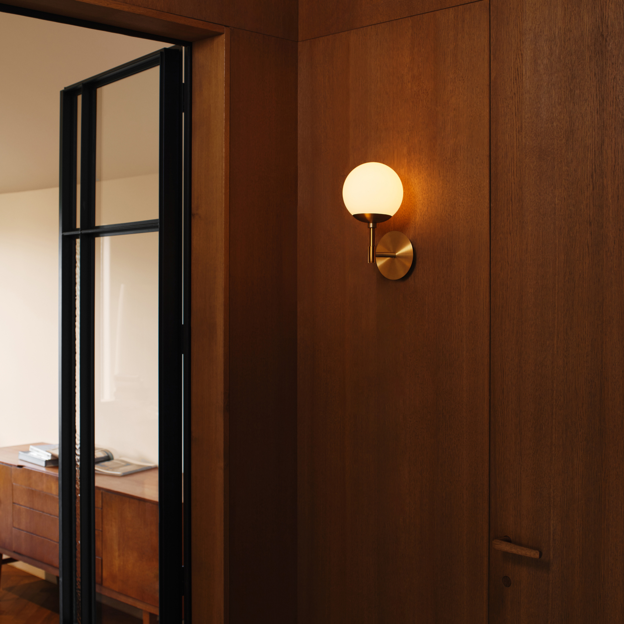 Sunset Wall Light - Schwung - Luxury Lighting Boutique