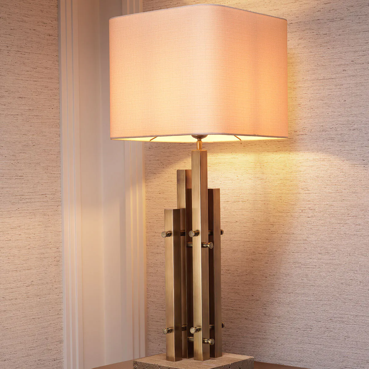 "Table Lamp Destino by Eichholtz – Elegant and modern luxury lighting"