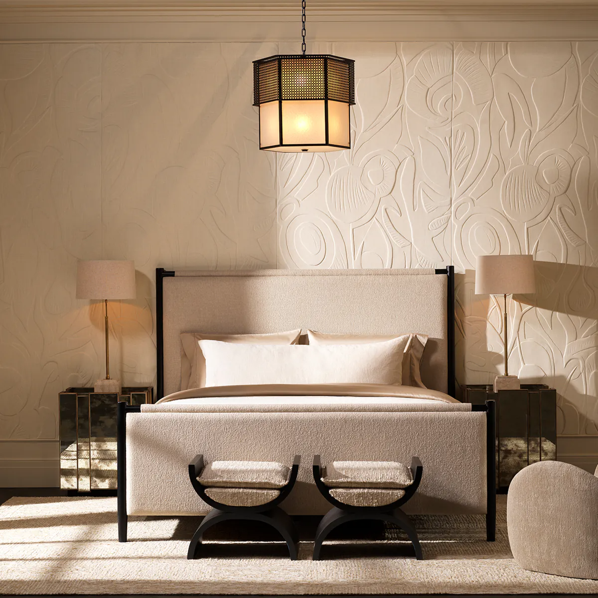 Table Lamp Rialta by Eichholtz - A luxurious and elegant lighting piece, perfect for adding sophistication to any living space or bedroom.