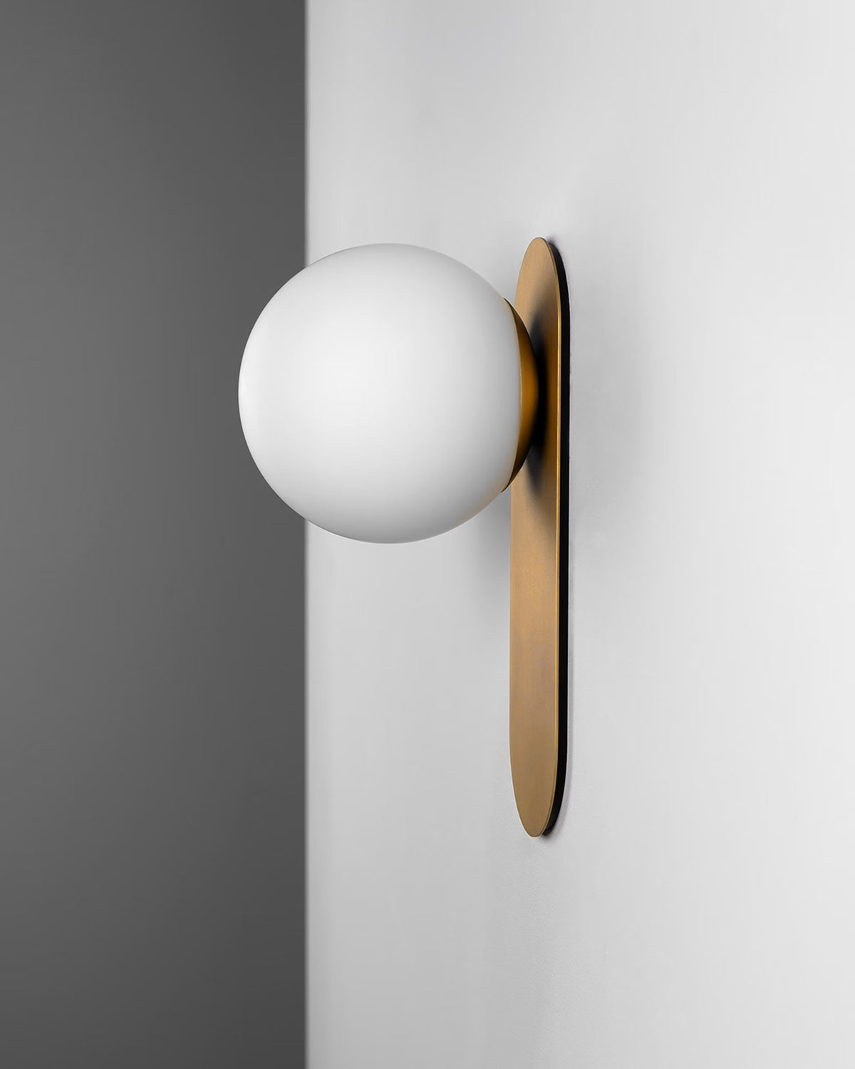 Adrion MD Wall Sconce – Schwung
