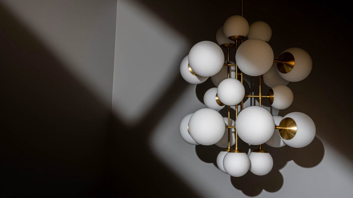 Schwung Glow B404 with spherical glass shades
