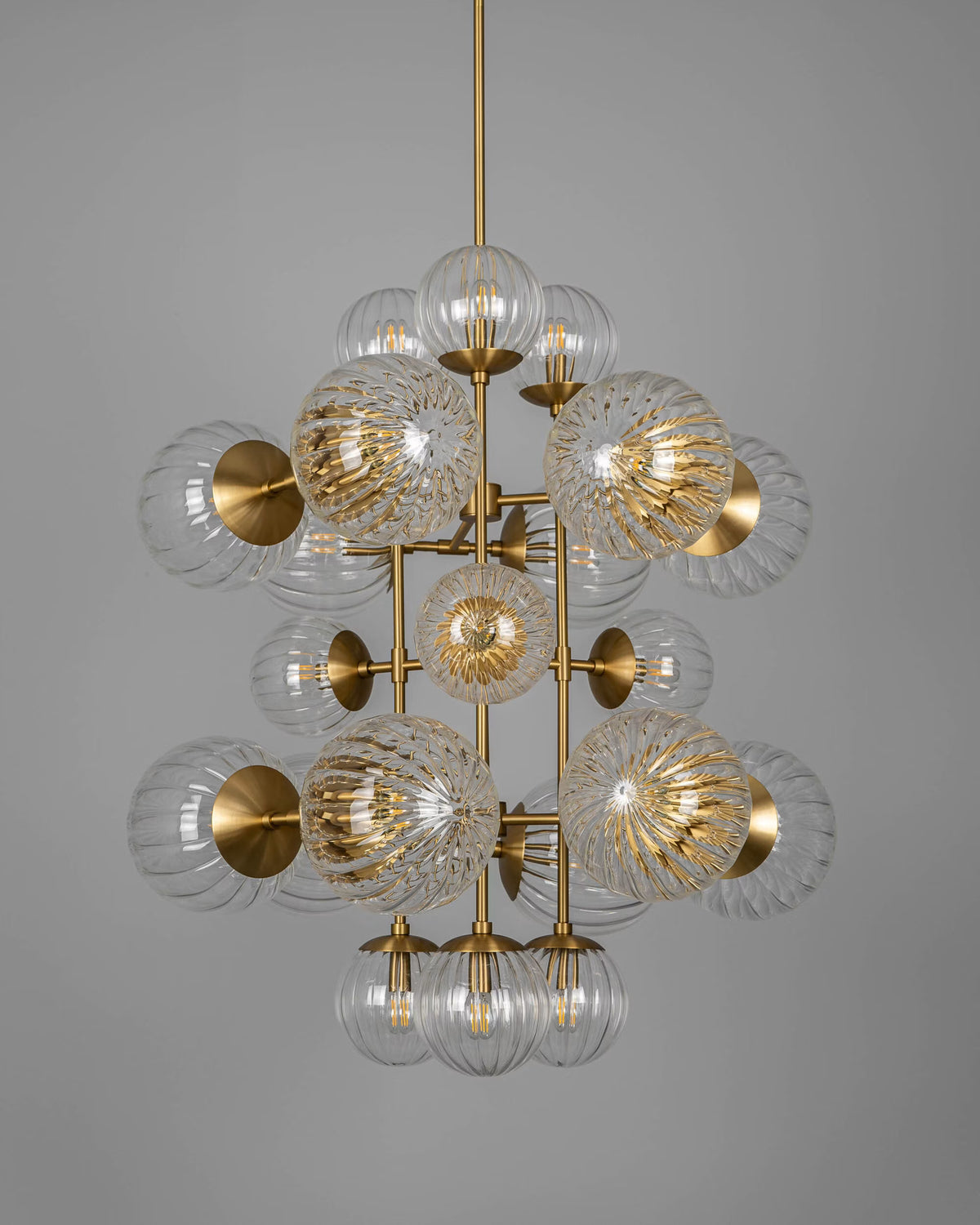 Schwung Glow B404 in Lacquered Burnished Brass