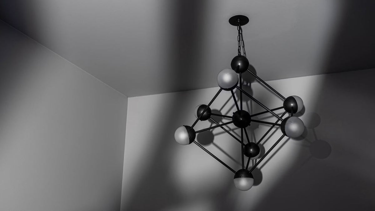 Schwung Molecule B215 chandelier front view