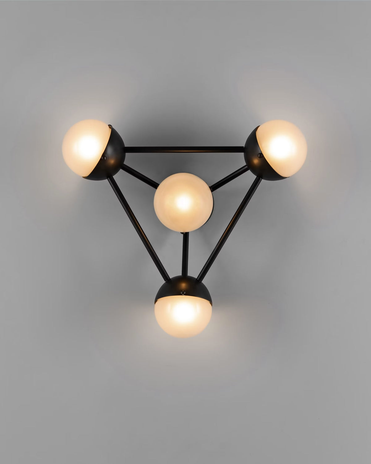 Molecule 4 Wall Sconce – Schwung