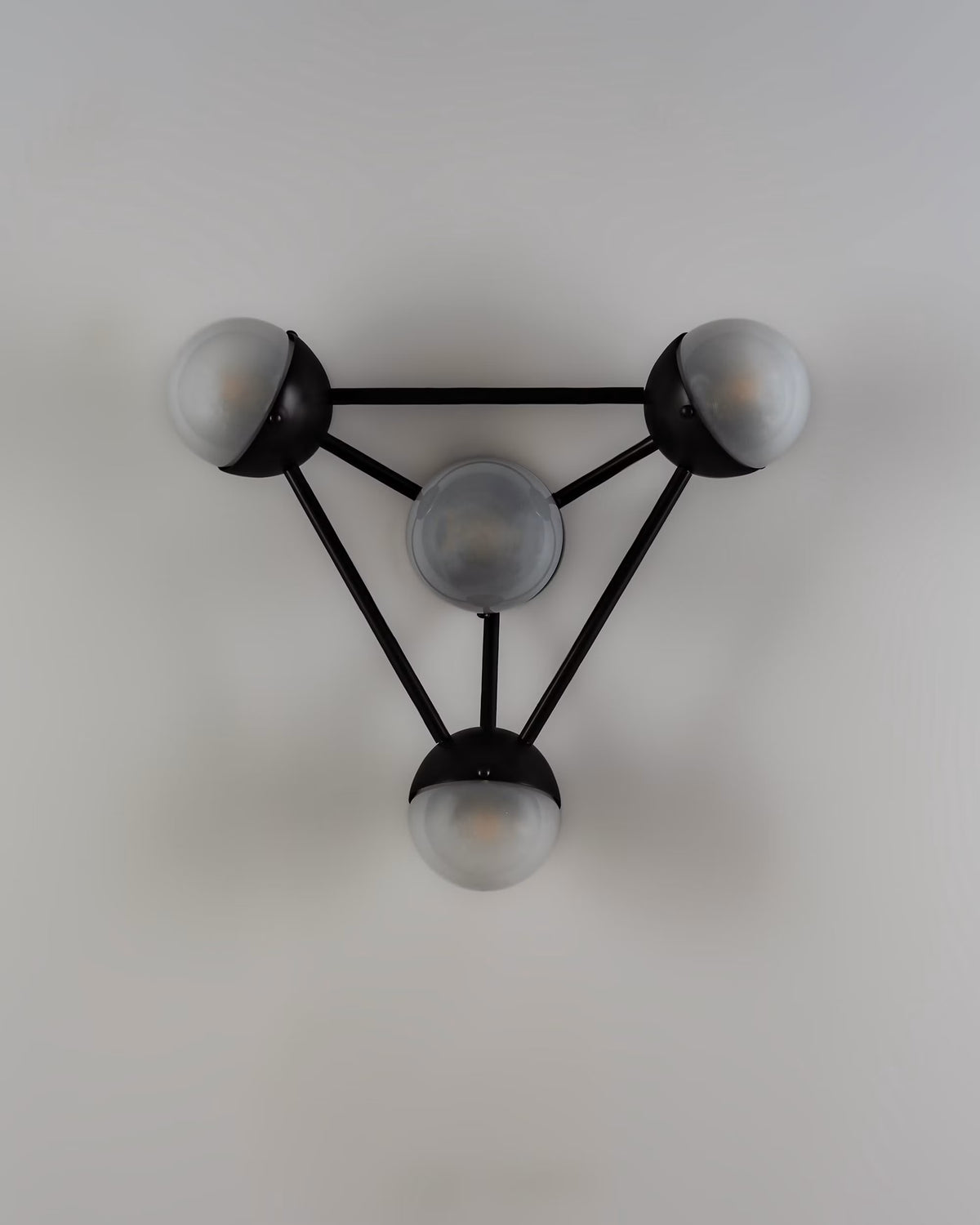 Molecule 4 Wall Sconce – Schwung