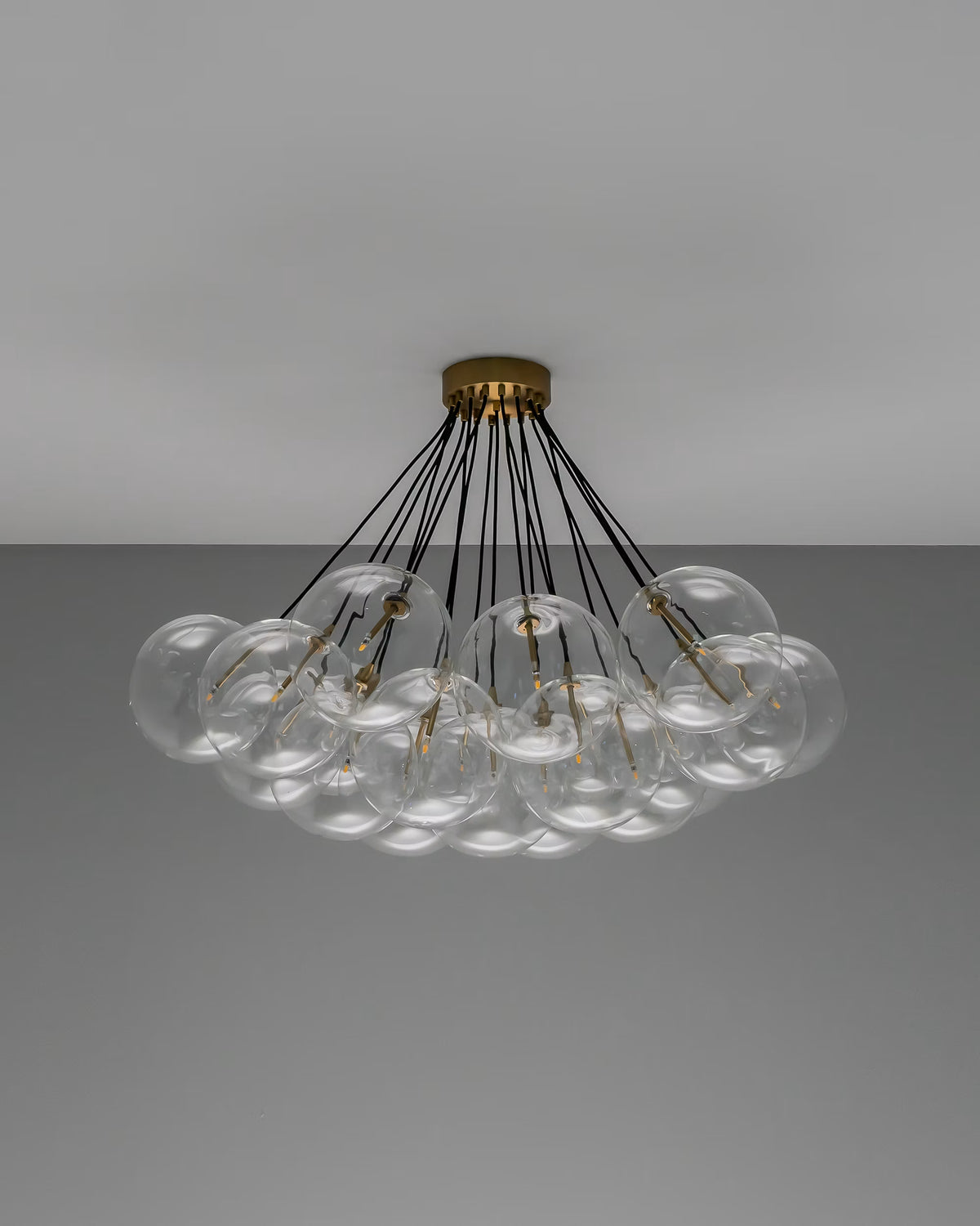 Cloud Chandelier – Schwung