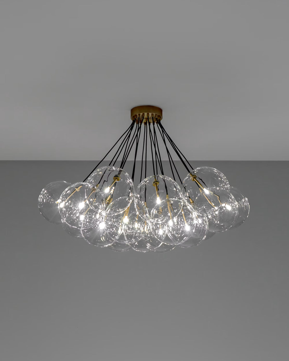 Cloud Chandelier – Schwung