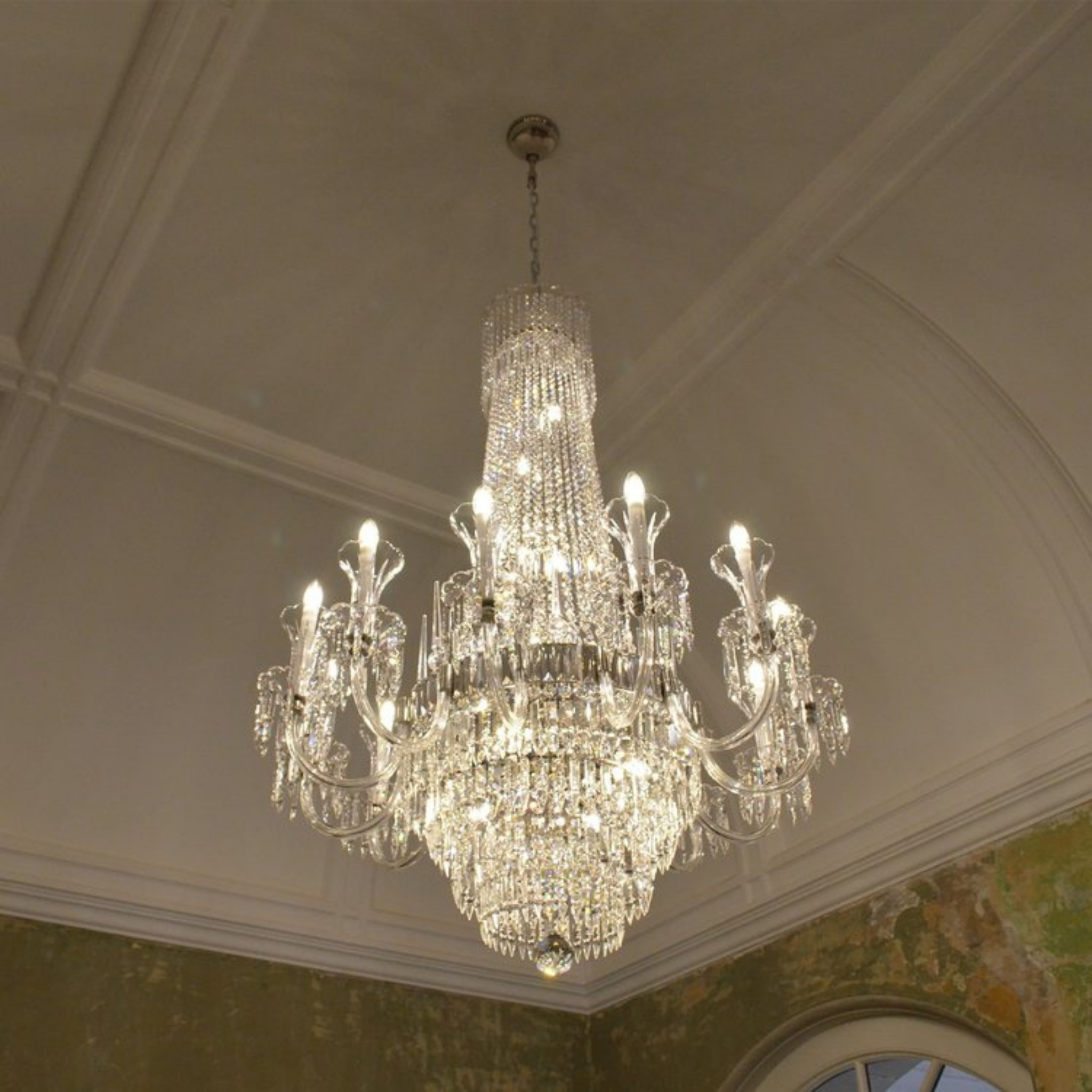 Lanceur 22 Crystal Glass Chandelier - Wranovsky - Luxury Lighting Boutique