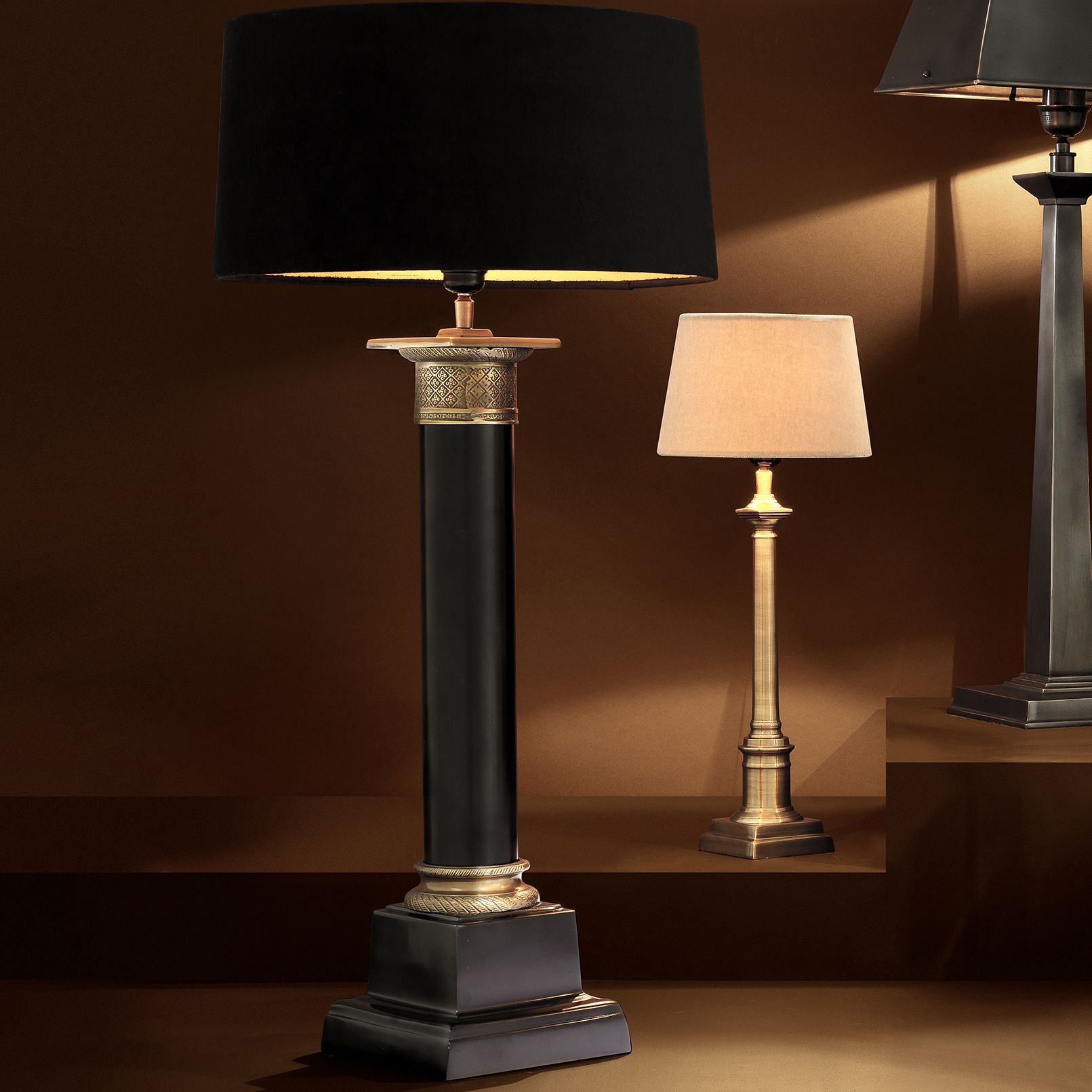 Monaco Brass & Black Table Lamp - Eichholtz - Luxury Lighting Boutique