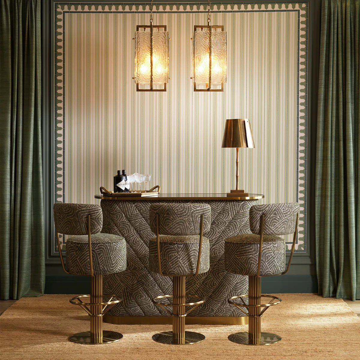 "Pendant Solara by Eichholtz, sleek and contemporary light fixture"