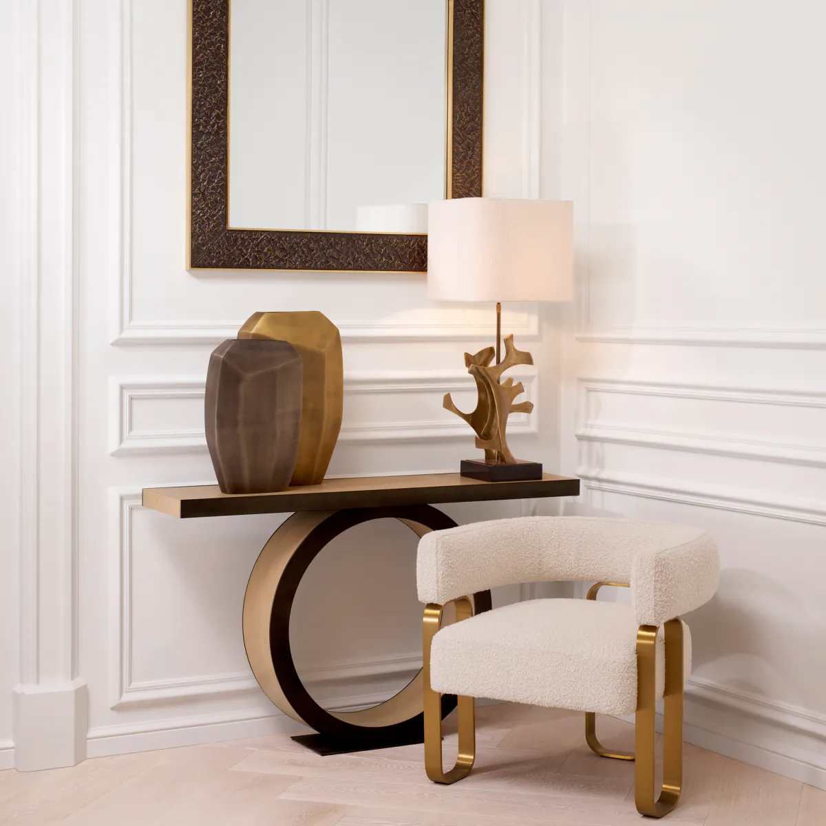 "Table Lamp Agapé by Eichholtz – Elegant and luxurious lighting design"