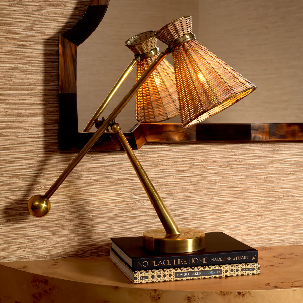 "Table Lamp Kon Tiki by Eichholtz – Exotic and luxurious lighting design"