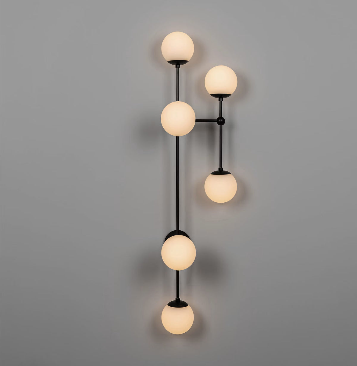 Schwung Armstrong 6 R Wall Sconce designer lighting detail