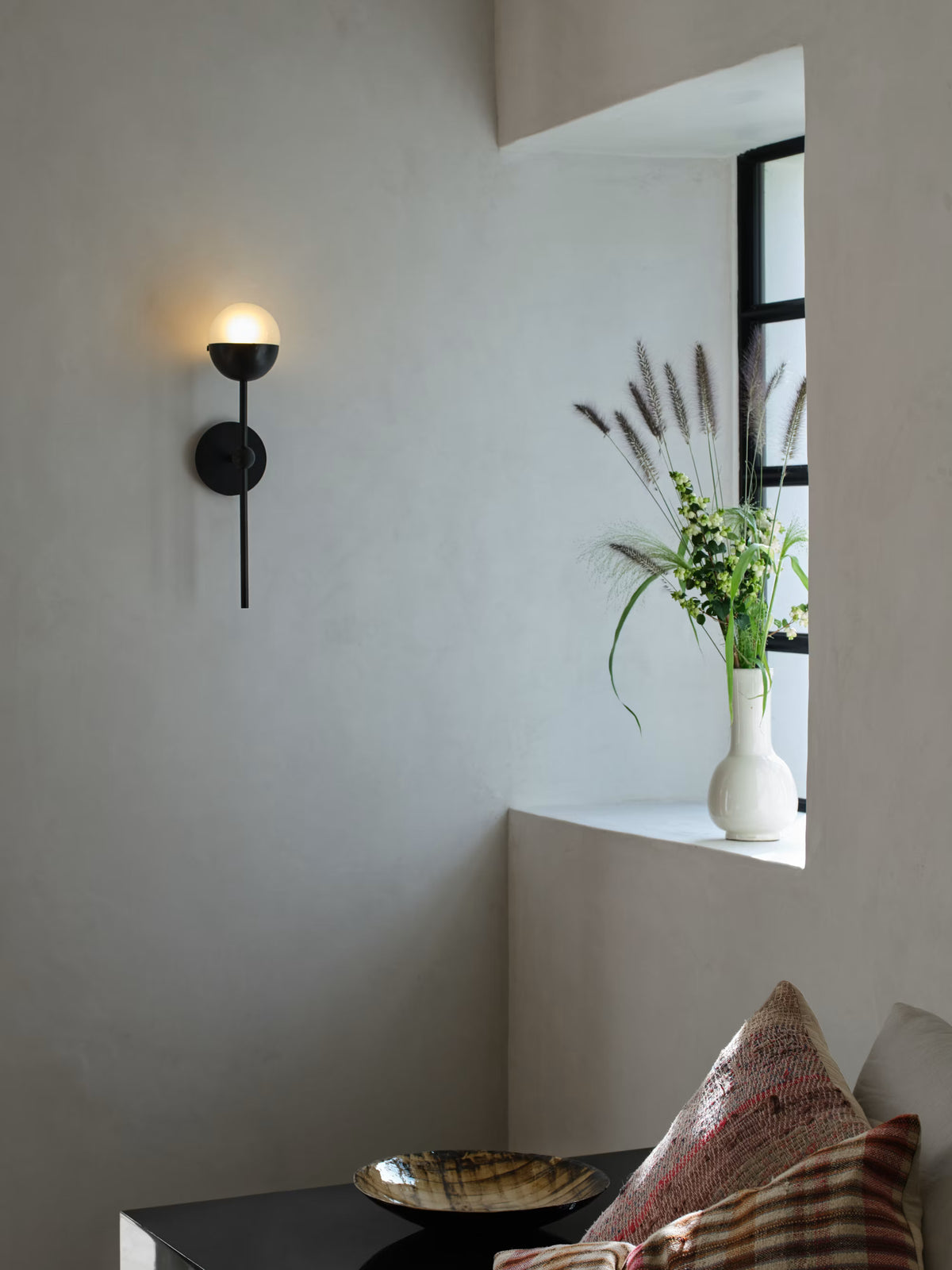 Molecule Single Wall Sconce – Schwung