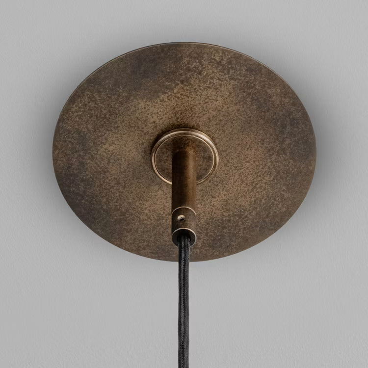 Schwung Vesta Single XLG Pendant premium close-up detail