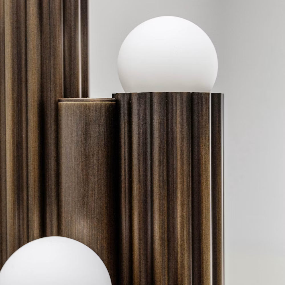 Vesta Table Lamp – Schwung